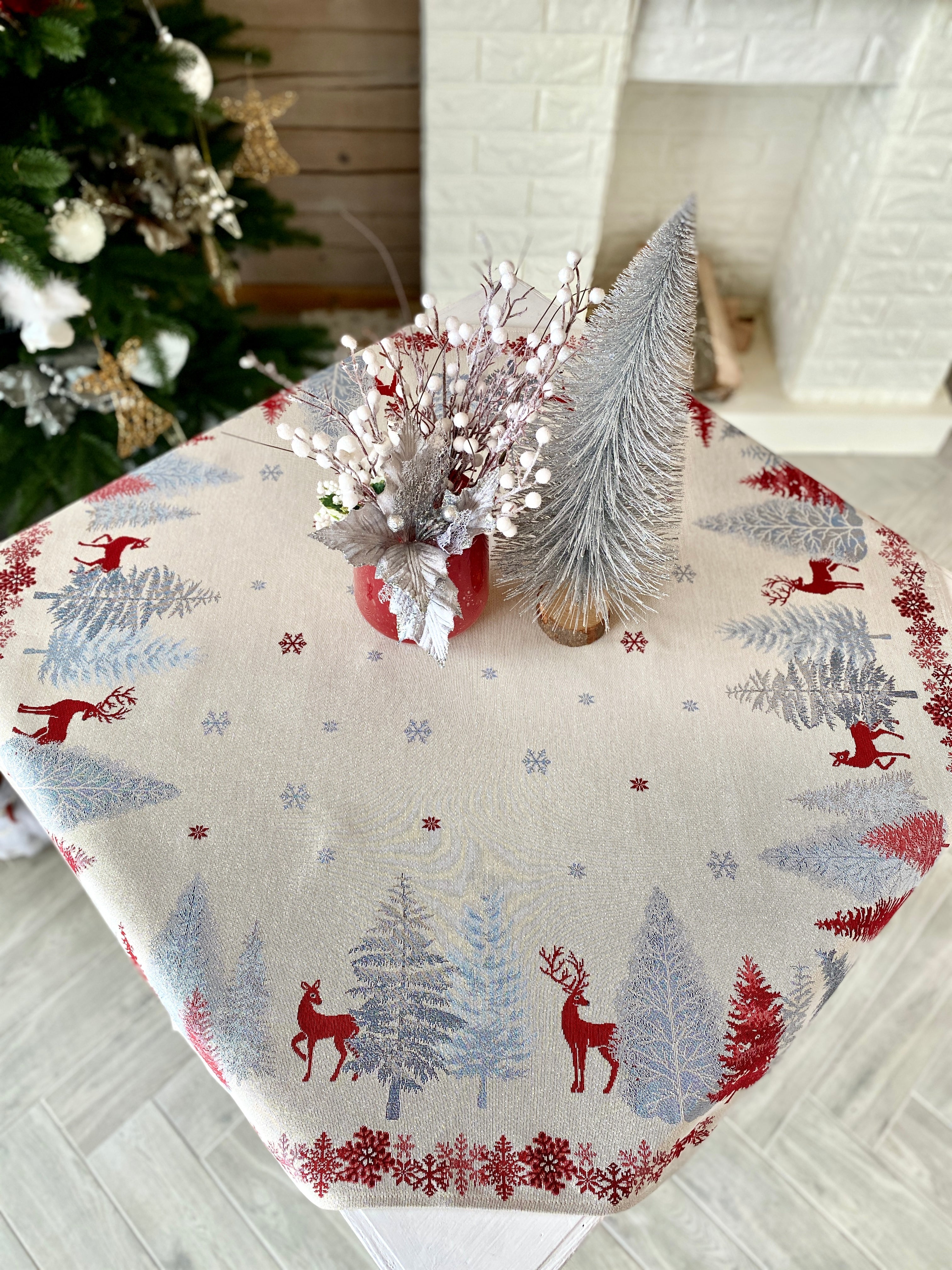 Buy Christmas tapestry Tablecloth "Christmas symphony" with silver thread UK Textil4Family