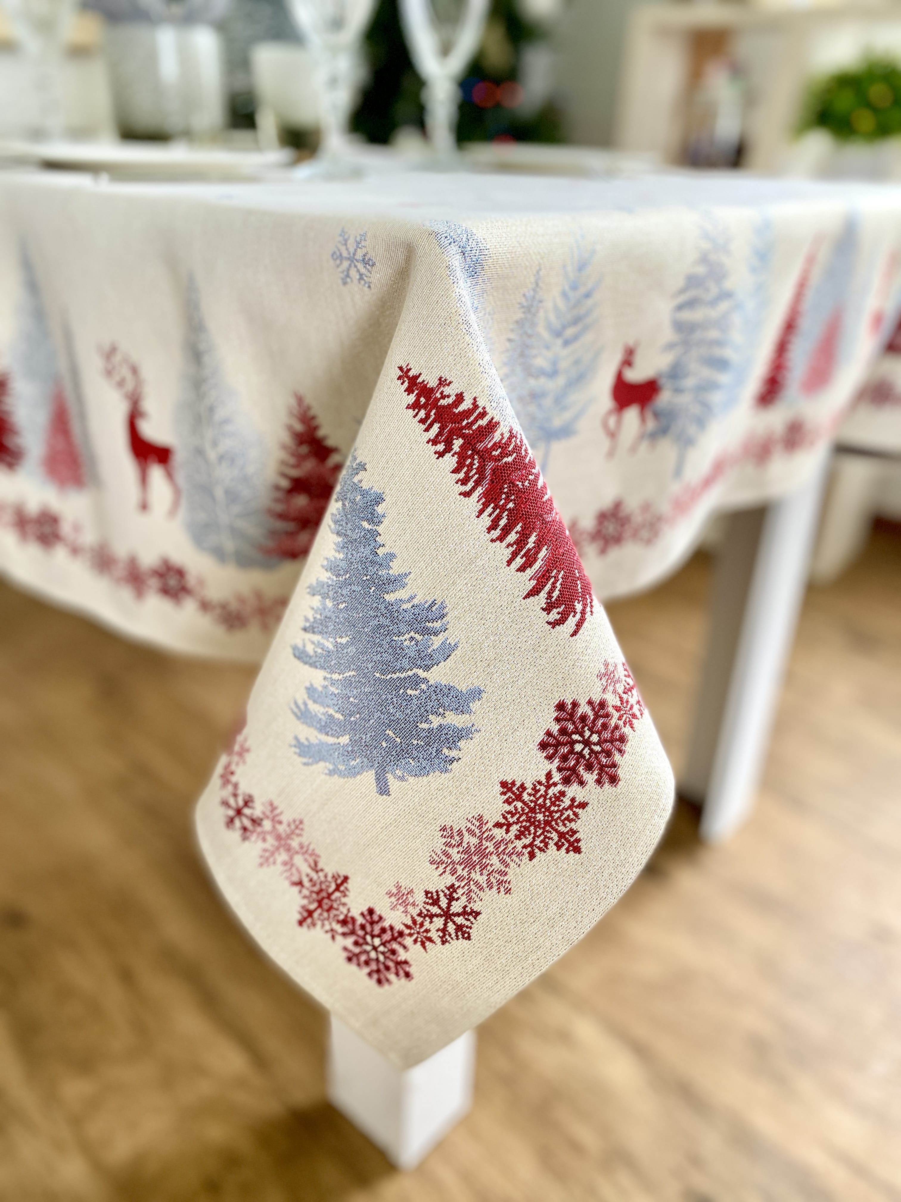 Buy Christmas tapestry Tablecloth "Christmas symphony" with silver thread UK Textil4Family