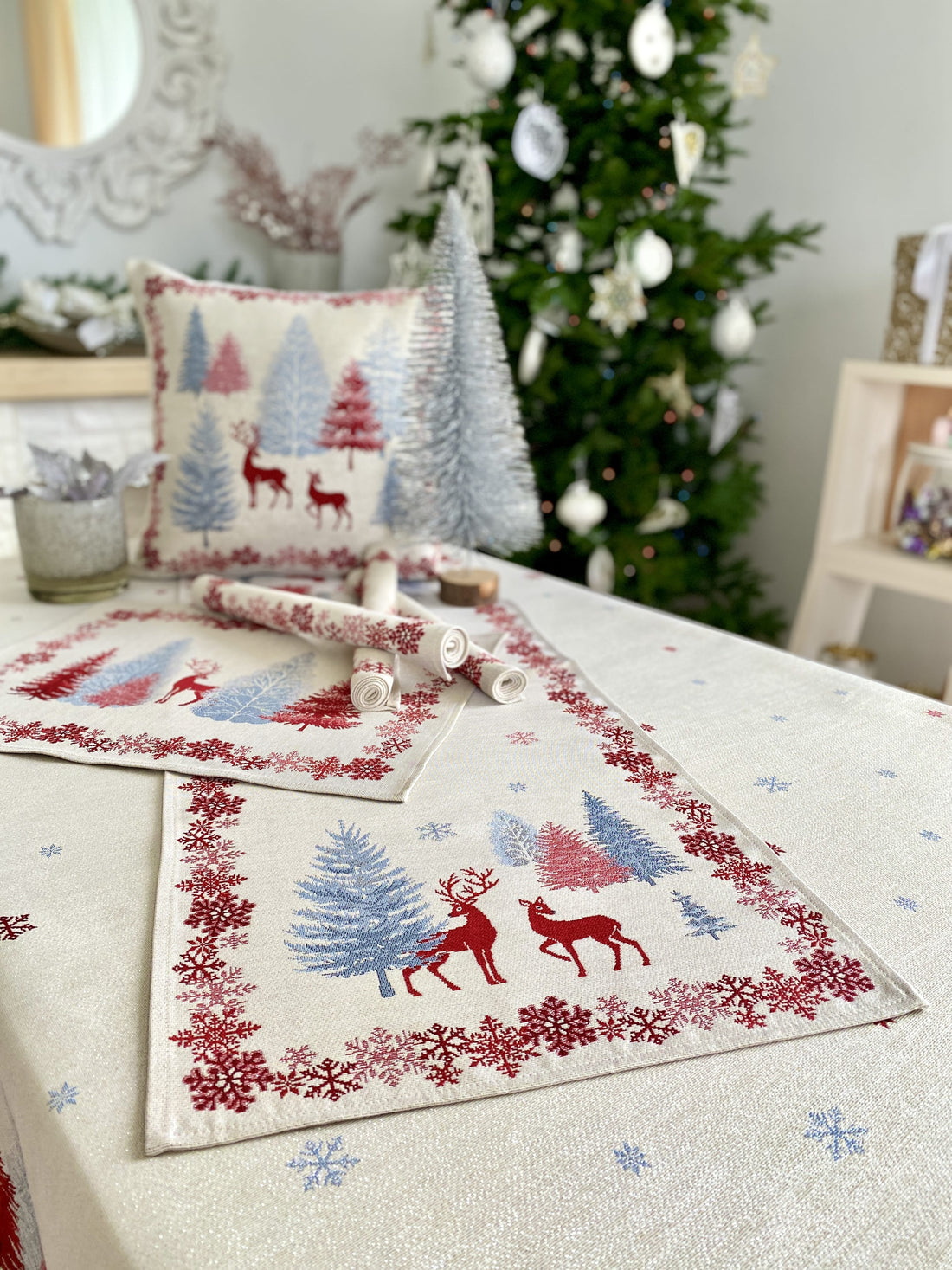 Buy Christmas Tapestry Table Runner "Christmas symphony" with silver thread UK Textil4Family